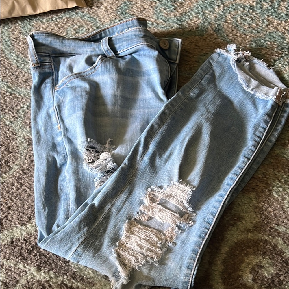 American eagle jegging crop size 16 regular distressed light blue jeans